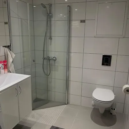 Modern With Sunny Balcony Near Public Transport *